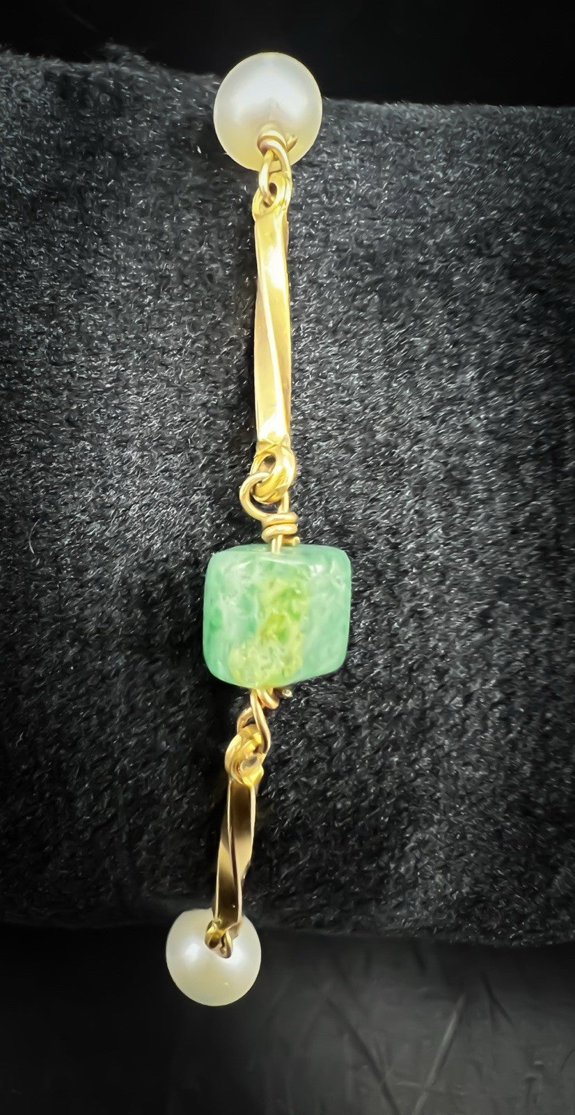 Minimalist Gold-tone Bracelet With Polished Gemstones