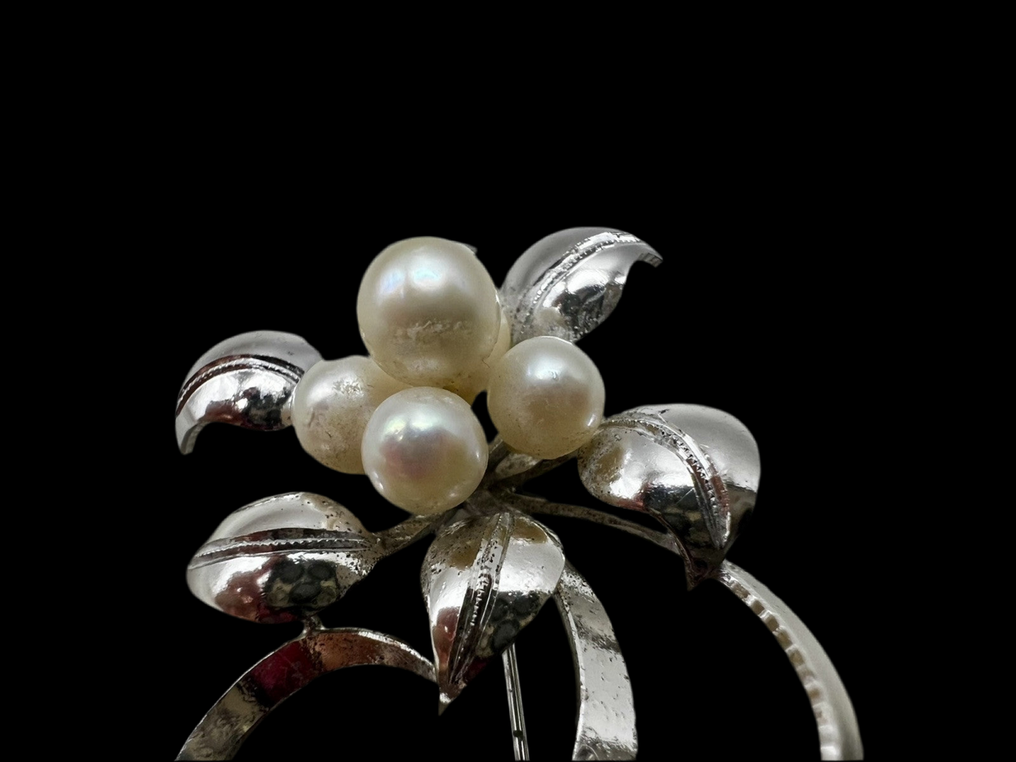 Vintage Pearl Brooch with 800 Silver Pinwheel Setting