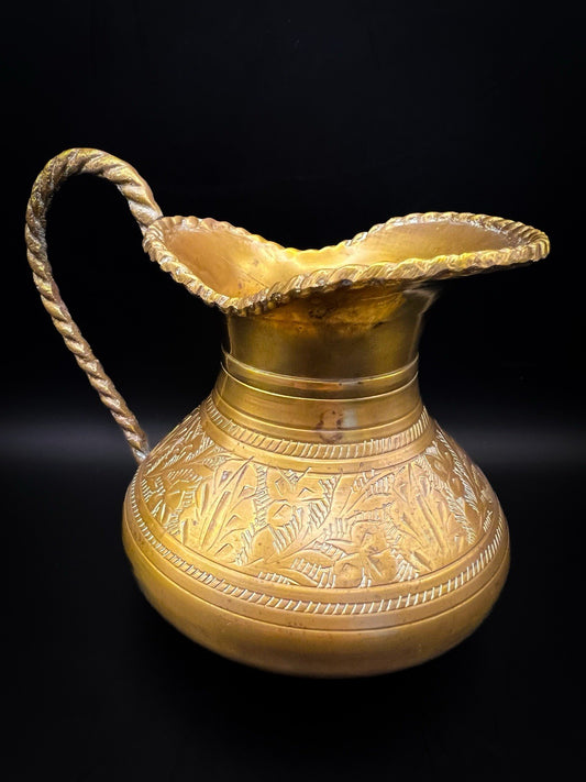 Vintage Brass Home Decor Jug, High Quality Indian Wedding Styling Accessories