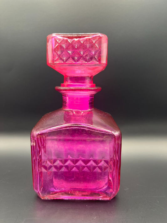 Speckled Hot Pink Diamond Decanter with Lid – Mid-Century Retro Barware