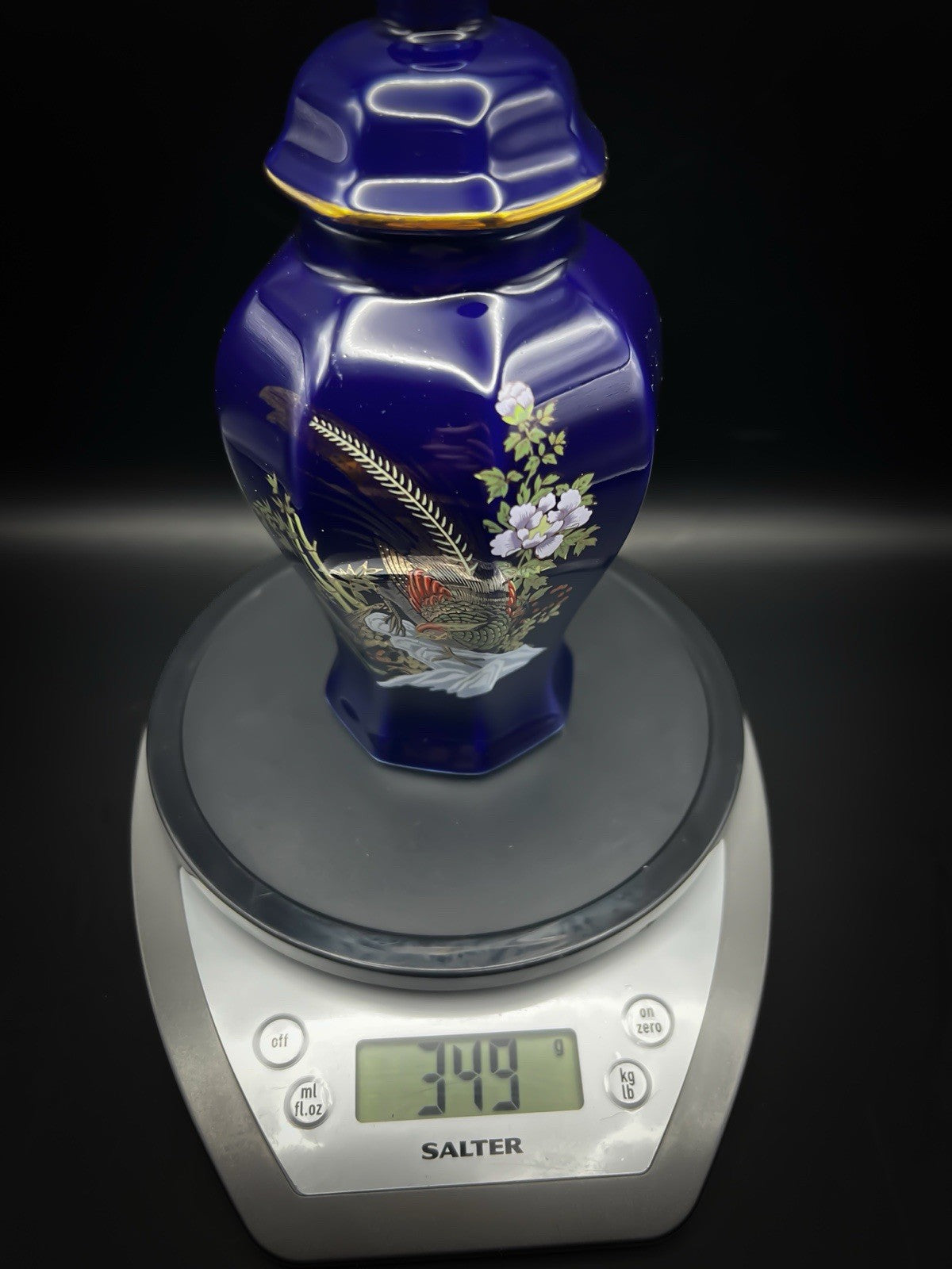 Chinese Blue Ginger Jar - Vintage Porcelain With Lid Hand-Painted Gold Trim