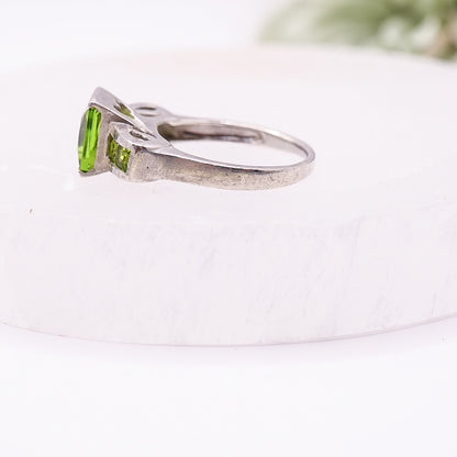 Y2K 925 Sterling Silver Green Stone Ring with Heart