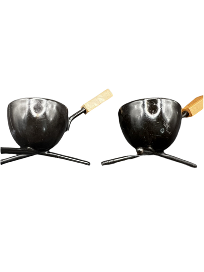Rare Set Of 6 Tripod Egg Cups Mid-Century Modern, Retro Kitchen Accessories