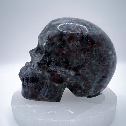 Yooperlite UV Reactive Skull || Medium Size 8cm