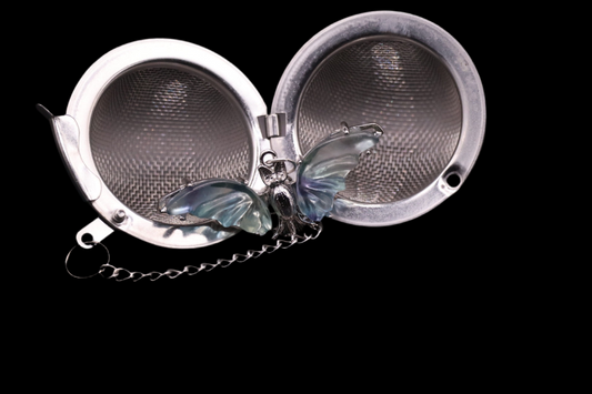 Whimsical Green Fluorite Bat Tea Infuser – Crystal Mesh Filter for Loose Leaf Tea