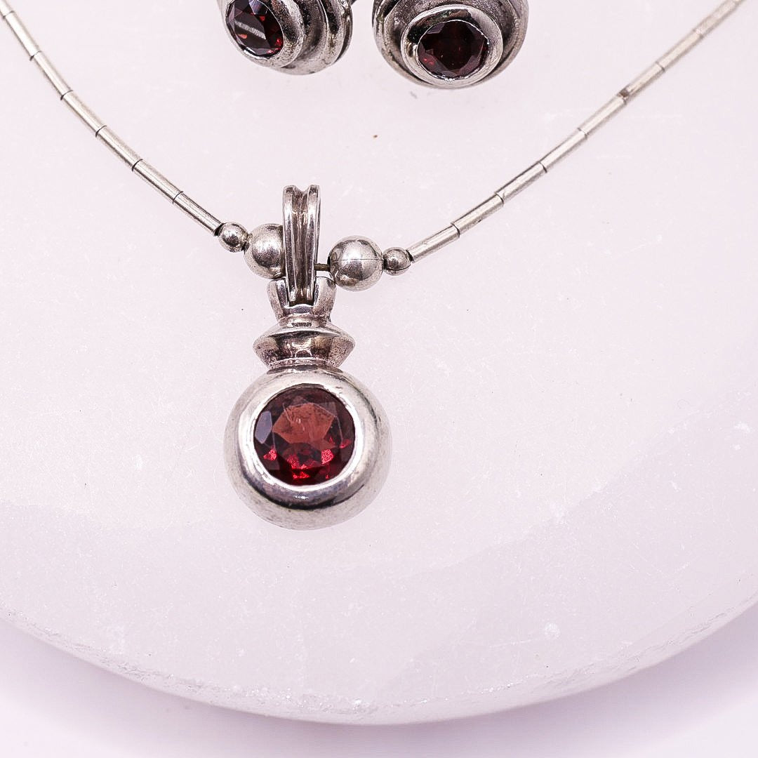 925 Sterling Silver Set with Deep Red Faceted Stones
