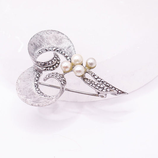 925 Vintage Pearl & Marcasite Brooch with Silver Setting and Elegant Design
