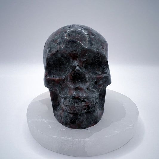 Yooperlite UV Reactive Skull || Medium Size 8cm