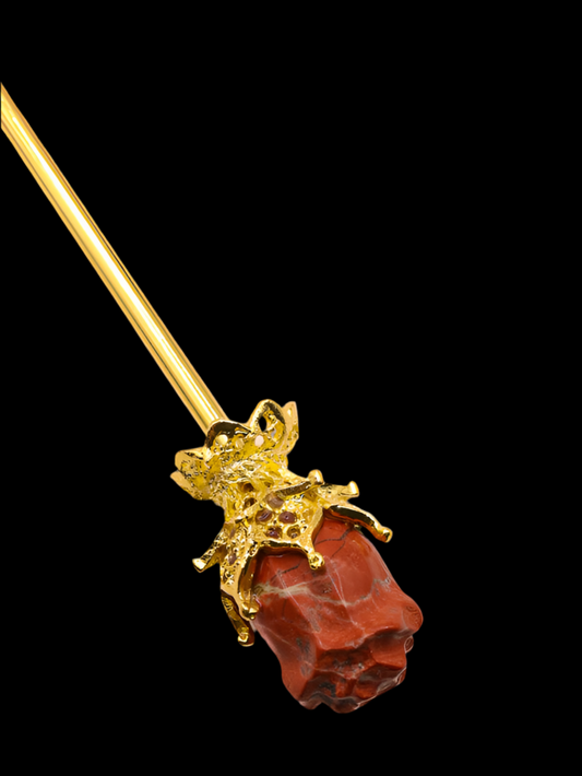 Single Red Jasper Rose Hair Stick – Elegant Golden Crystal Hairpin