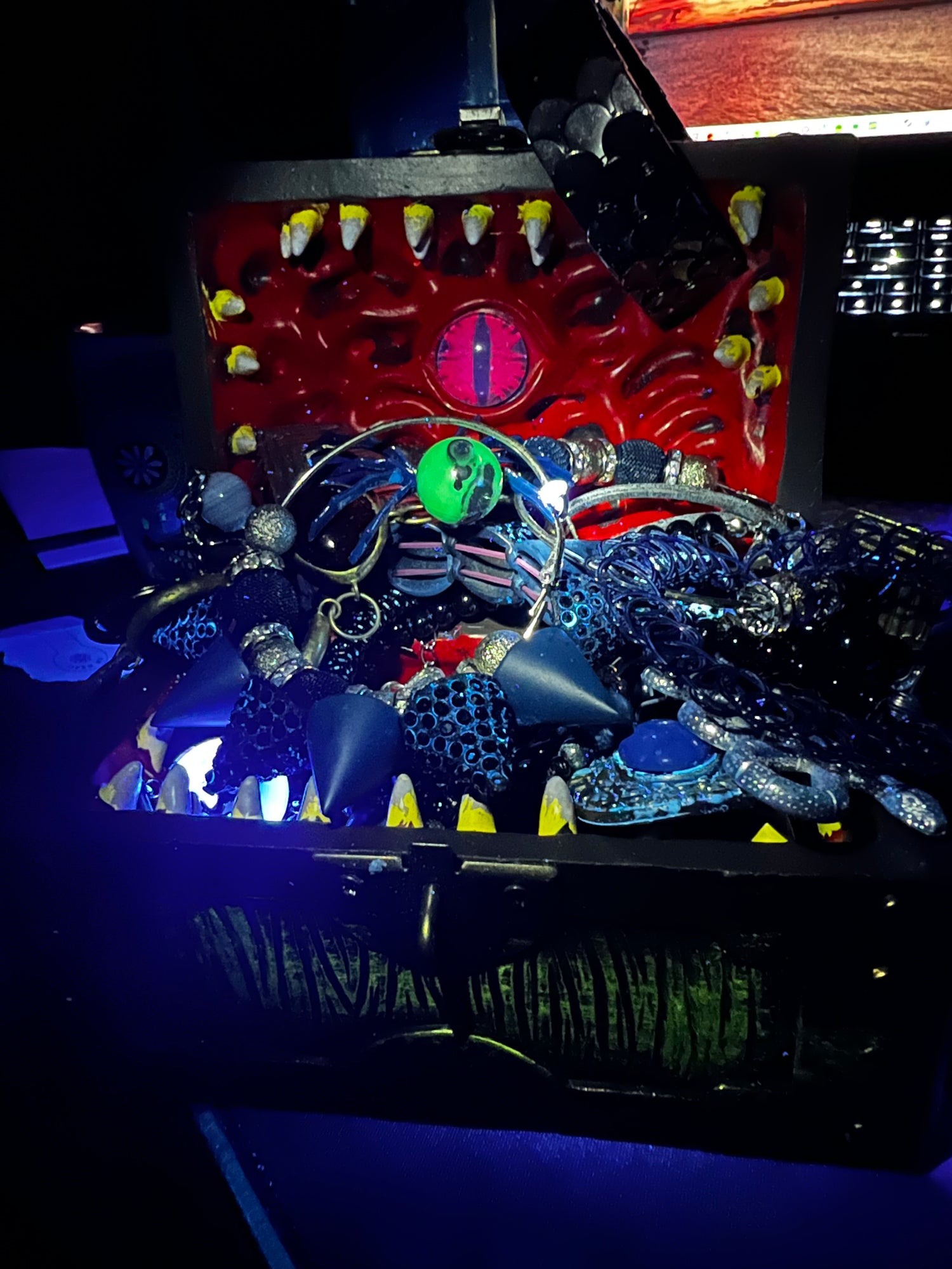 Dark Spooky Mystery Jewellery Jar + UV reactive gift