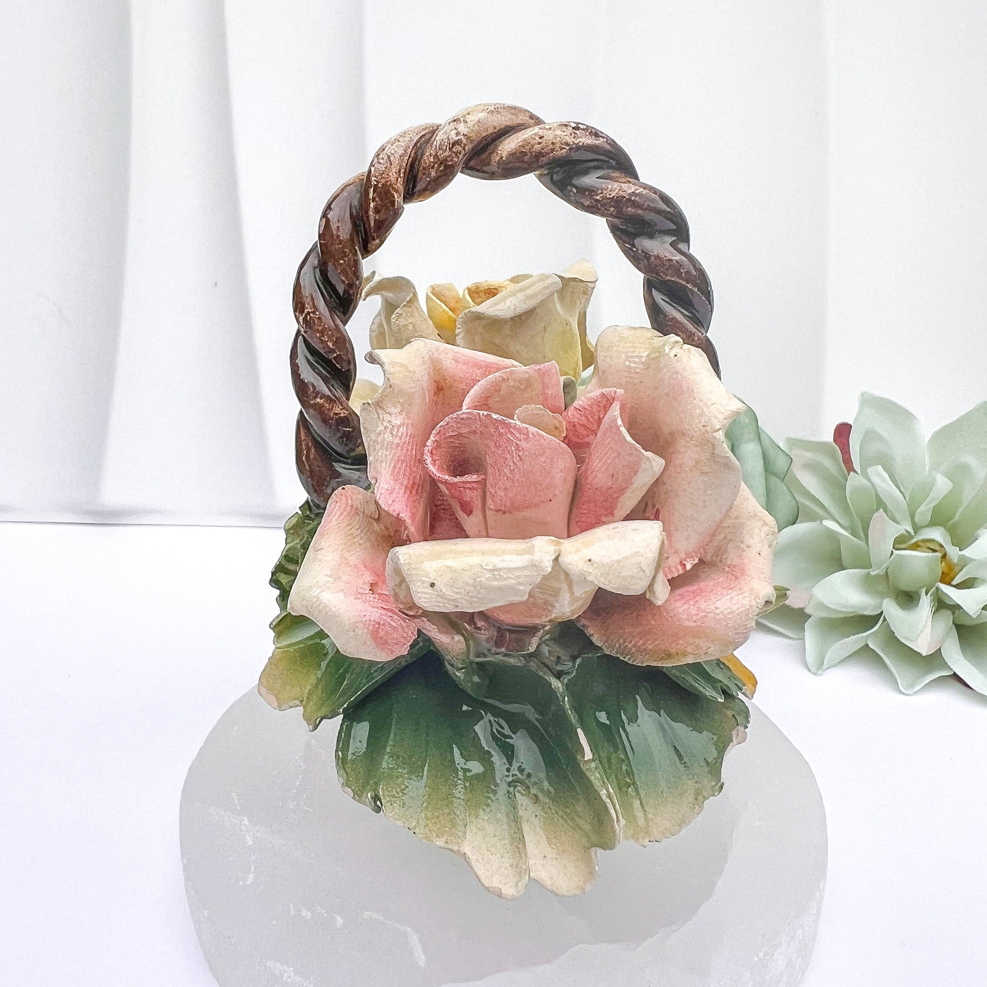 Ceramic Capodimonte - Style Rose Basket