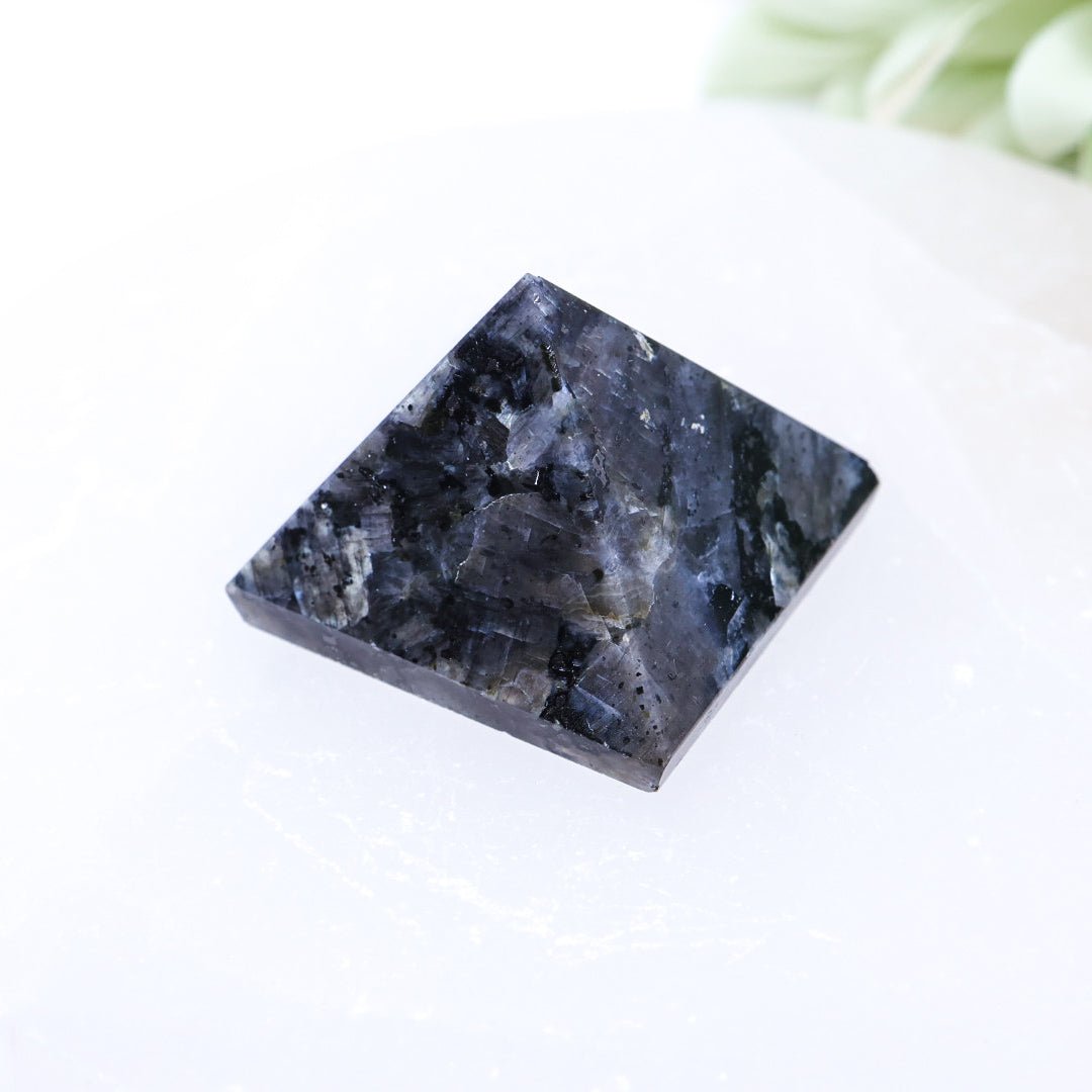 Small Larvikite Pyramid - With Flash | 1.5cm