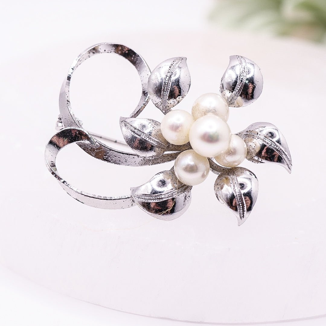 Vintage Pearl Brooch with 800 Silver Pinwheel Setting