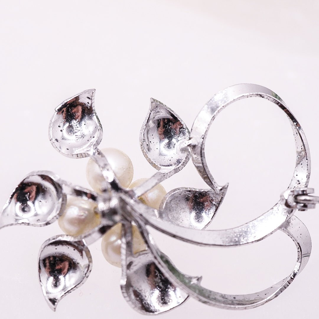 Vintage Pearl Brooch with 800 Silver Pinwheel Setting