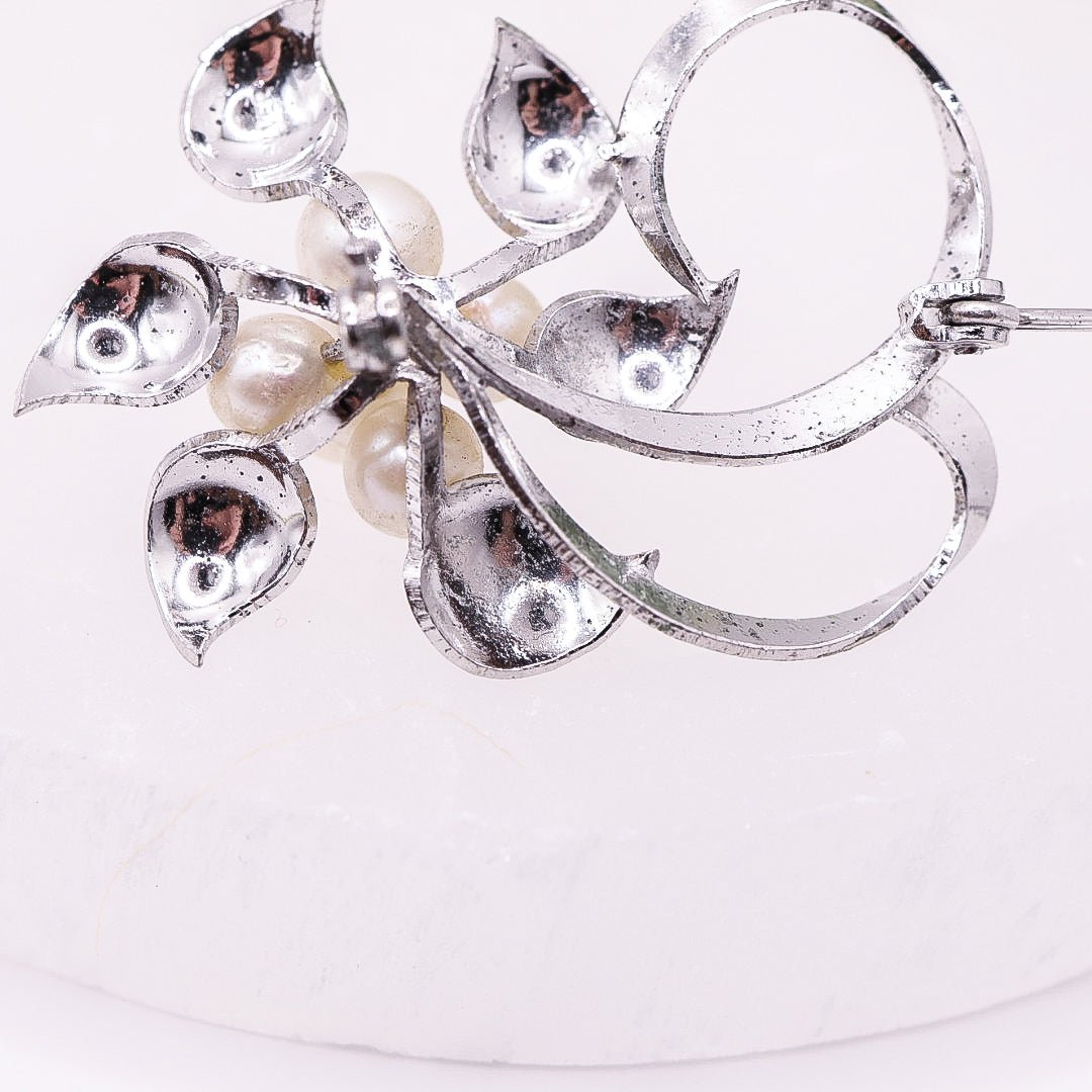 Vintage Pearl Brooch with 800 Silver Pinwheel Setting