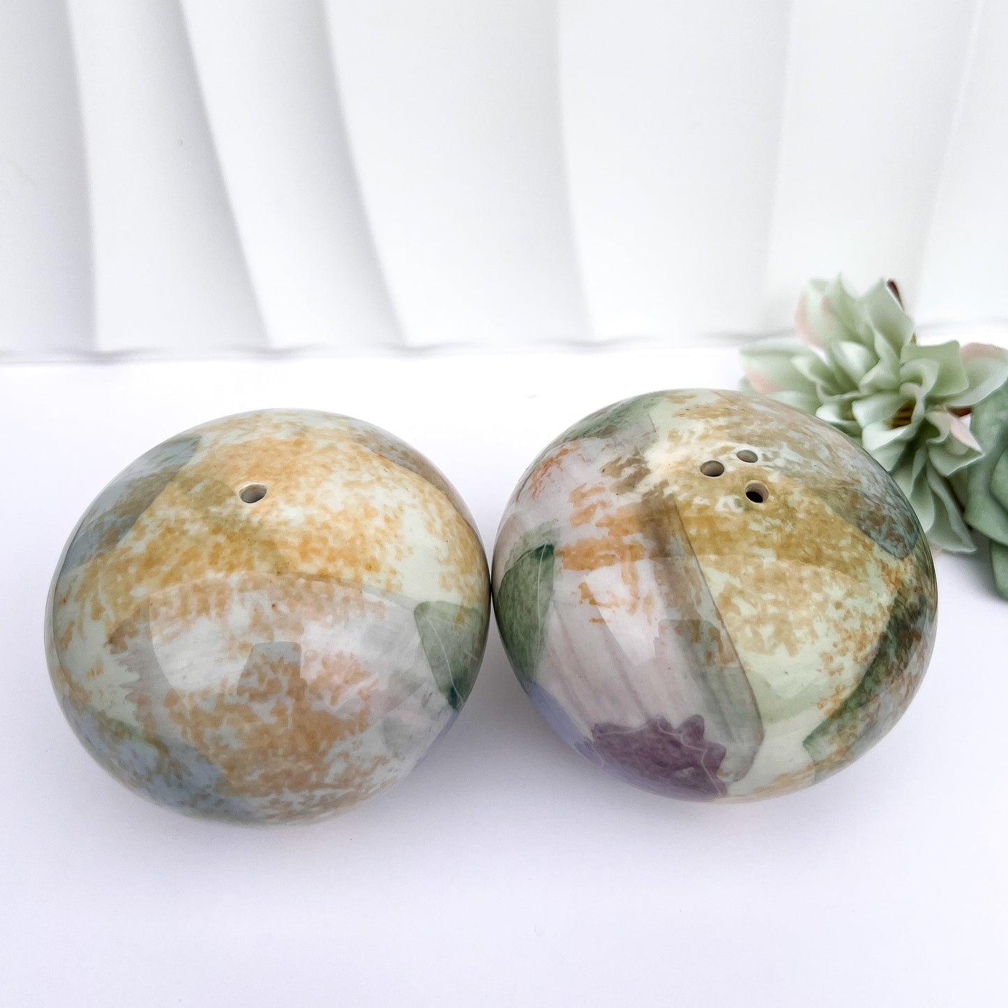 XL Robert Gordon Vintage Ceramic Salt & Pepper Shakers