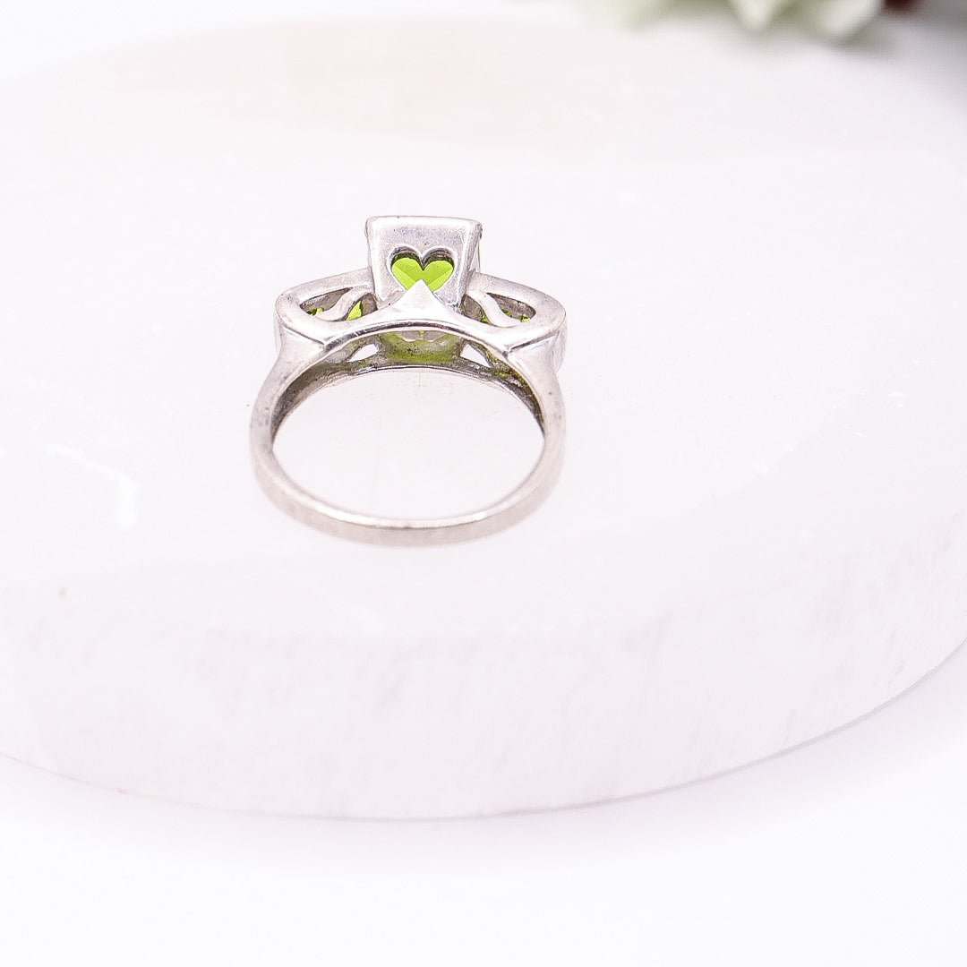 Y2K 925 Sterling Silver Green Stone Ring with Heart