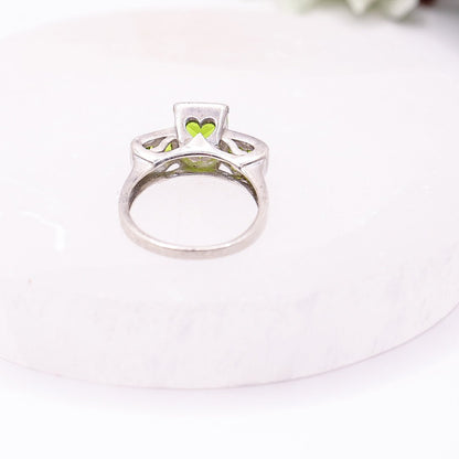 Y2K 925 Sterling Silver Green Stone Ring with Heart