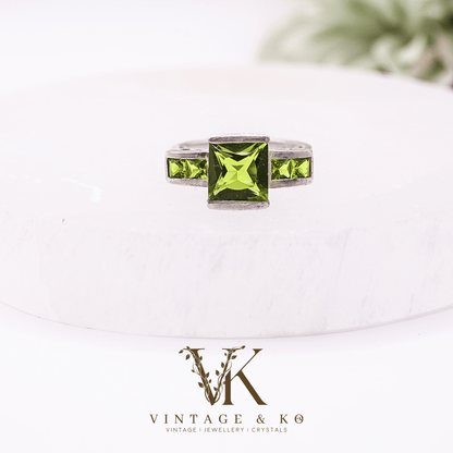 Y2K 925 Sterling Silver Green Stone Ring with Heart